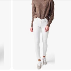 Citizens of Humanity Mid Rise Rocket Skinny Jeans white size 25